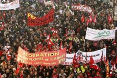 法国各地爆发罢工潮 萨科奇式改革引起社